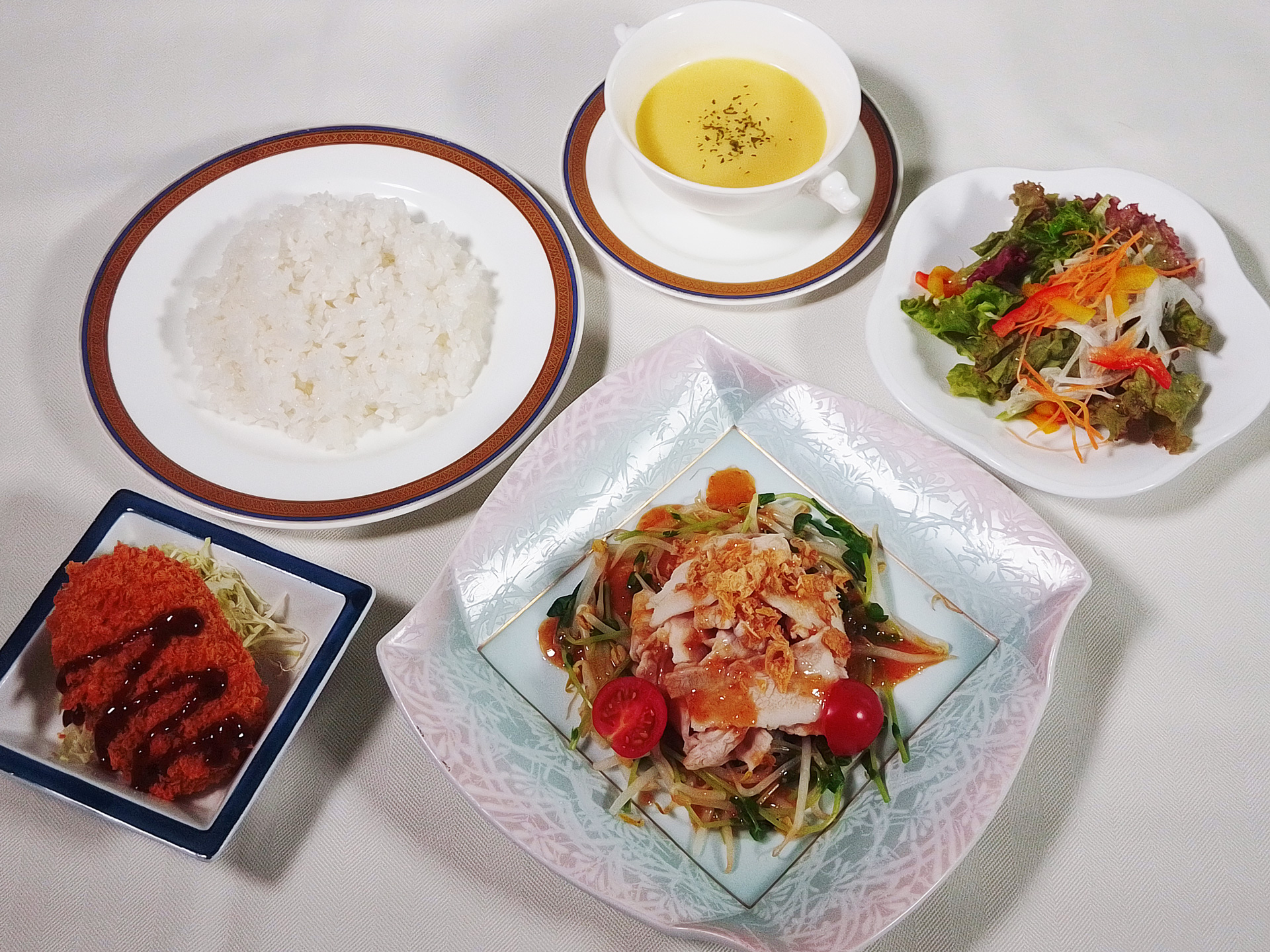 洋食のお楽しみランチ