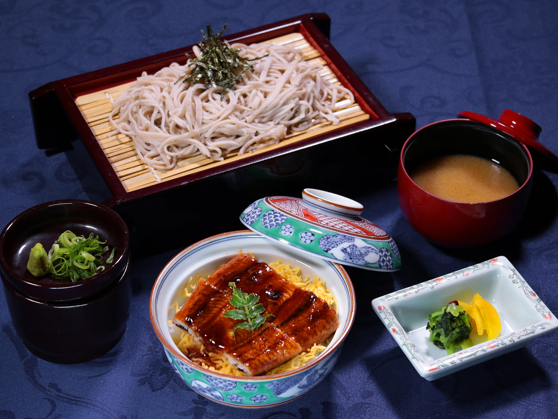 自家製ざるそばとうなぎ飯